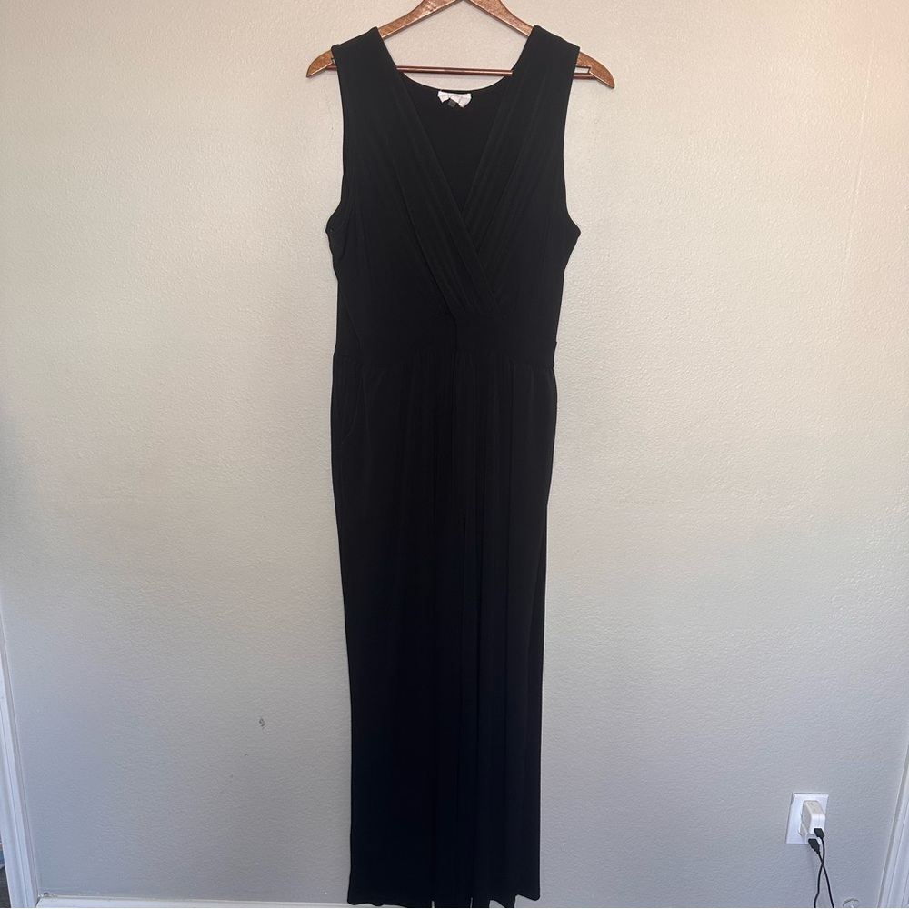 Korye Women's 2X Black Sleeveless V-Neck Wide Leg Jumpsuit - Picture 2 of 5